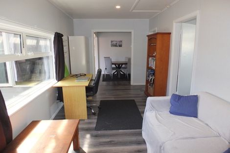 Photo of property in 29a Norbiton Road, Foxton, 4814