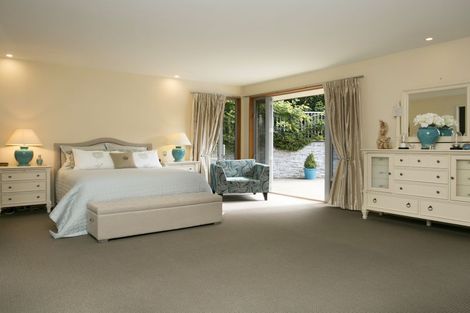 Photo of property in 5 Cameron Drive, Acacia Bay, Taupo, 3385