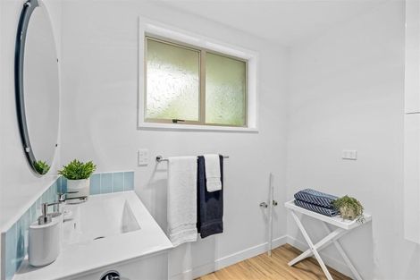 Photo of property in 15 Brogar Place, Casebrook, Christchurch, 8051