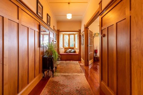 Photo of property in 6 Ross Street, Marton, 4710