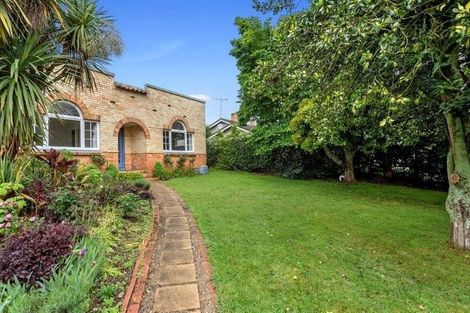 Photo of property in 108 Macfarlane Street, Hamilton East, Hamilton, 3216