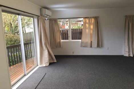 Photo of property in 38 Neal Avenue, Glenfield, Auckland, 0629