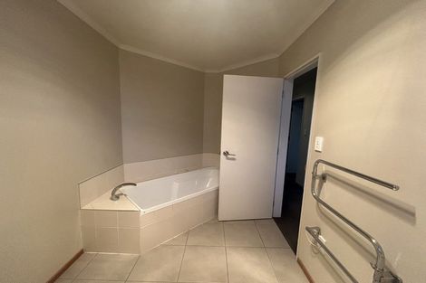 Photo of property in 1 Rosewood Court, Huntington, Hamilton, 3210