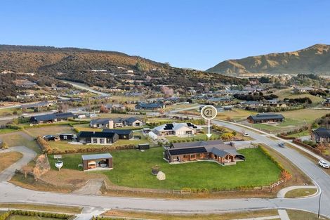 Photo of property in 18 Mount Linton Avenue, Wanaka, 9305