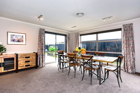 Photo of property in 33 Dryden Avenue, Rolleston, 7614