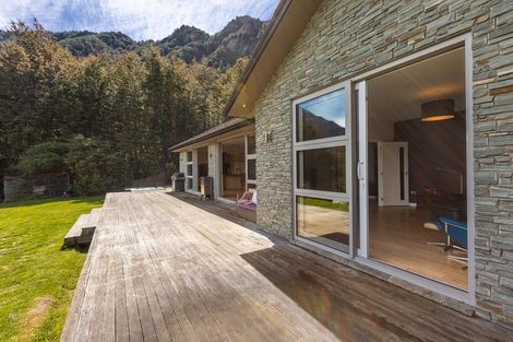 Photo of property in 7 Tall Tree Lane, Mount Creighton, Queenstown, 9371