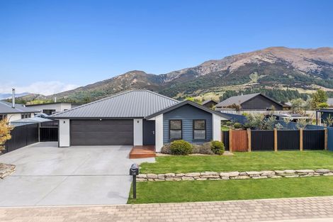 Photo of property in 18 Swan Street, Lake Hawea, Wanaka, 9382
