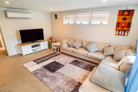 Photo of property in 9 Tangy Loch Lane, Broomfield, Christchurch, 8042