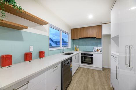 Photo of property in 3/42 Pomaria Road, Henderson, Auckland, 0610