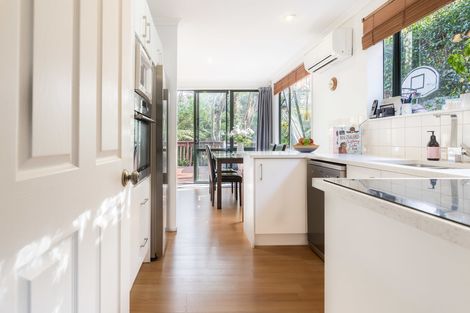 Photo of property in 31a Konini Road, Titirangi, Auckland, 0604