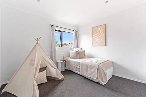 Photo of property in 42 Parkwood Crescent, Gulf Harbour, Whangaparaoa, 0930