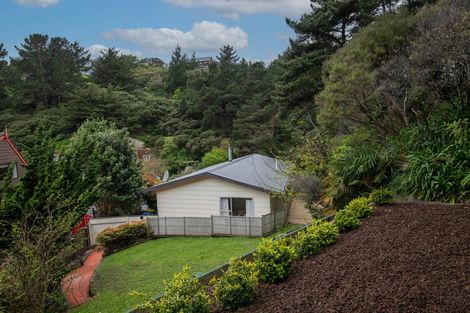 Photo of property in 42 Postgate Drive, Whitby, Porirua, 5024