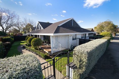 Photo of property in 100 Proctor Street, Papanui, Christchurch, 8053