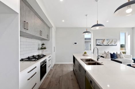 Photo of property in 28 Cassidy Drive, Orewa, 0931