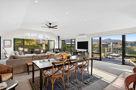 Photo of property in 47 Minaret Ridge, Wanaka, 9305