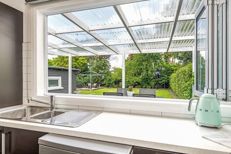 Photo of property in 80 Lyndhurst Street, Takaro, Palmerston North, 4412