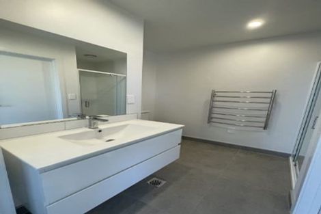 Photo of property in 14/3234 Great North Road, New Lynn, Auckland, 0600