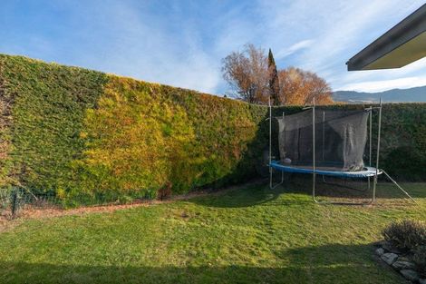 Photo of property in 165 Warren Street, Wanaka, 9305