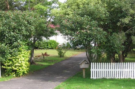 Photo of property in 2 Porter Avenue, Te Atatu South, Auckland, 0610