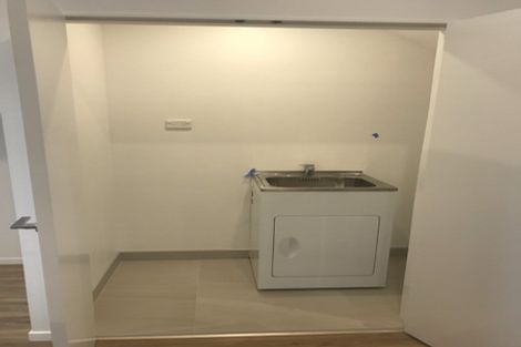 Photo of property in 33 Peihana Road, Hobsonville, Auckland, 0616