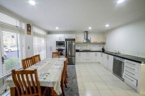 Photo of property in 16 Reins Road, Takanini, 2112