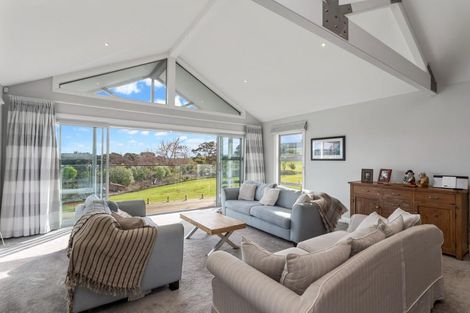 Photo of property in 252 Amreins Road, Taupaki, 0782