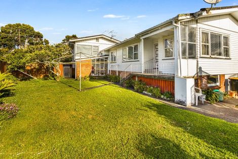Photo of property in 494 Don Buck Road, Massey, Auckland, 0614