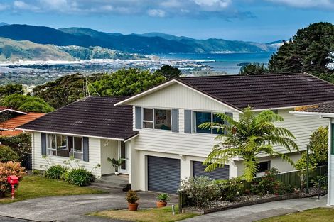 Photo of property in 14 Ardal Grove, Tirohanga, Lower Hutt, 5010