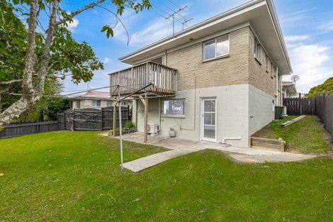 Photo of property in 12 Jenelin Road, Glendene, Auckland, 0602