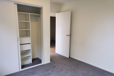 Photo of property in 36 Barbados Drive, Unsworth Heights, Auckland, 0632