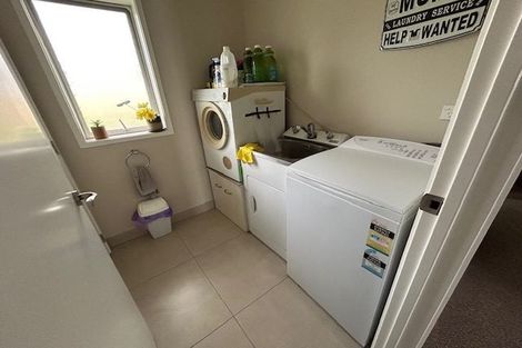 Photo of property in 17 Rothesay Bay Road, Rothesay Bay, Auckland, 0630