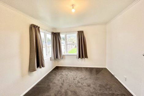Photo of property in 16 Shamrock Street, Levin, 5510