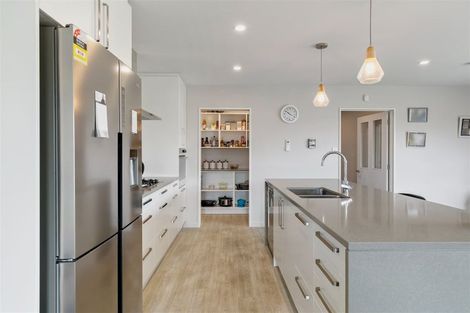 Photo of property in 5 Glenbarr Lane, Broomfield, Christchurch, 8042