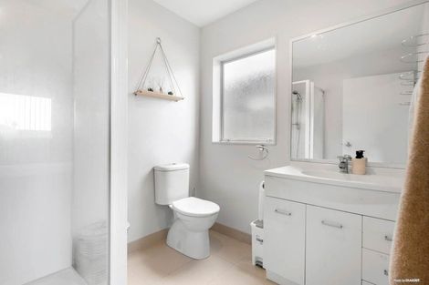 Photo of property in 30 Popokatea Drive, Takanini, 2112