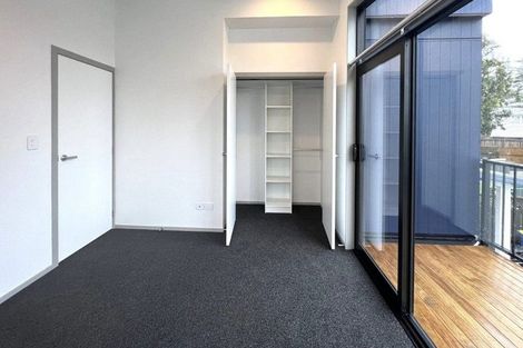 Photo of property in 19a Statesman Street, Henderson, Auckland, 0612