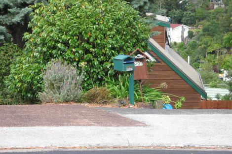 Photo of property in 2/20 Reynolds Place, Torbay, Auckland, 0630