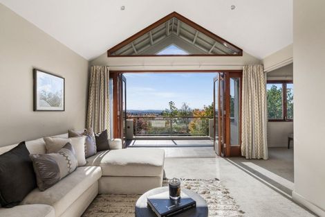 Photo of property in 1a Gillean Street, Havelock North, 4130