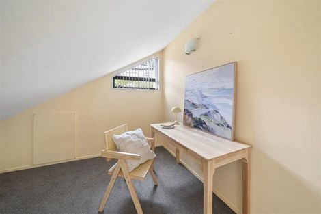 Photo of property in 23 Amesbury Drive, Churton Park, Wellington, 6037