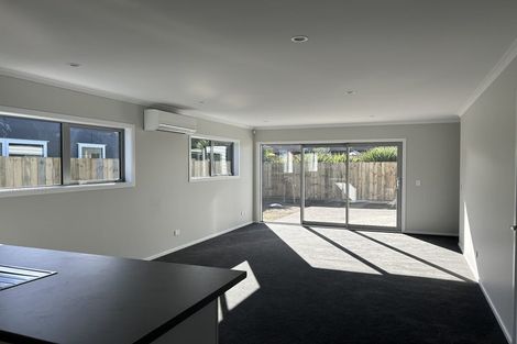 Photo of property in 18 Koru Loop, Paraparaumu, 5032