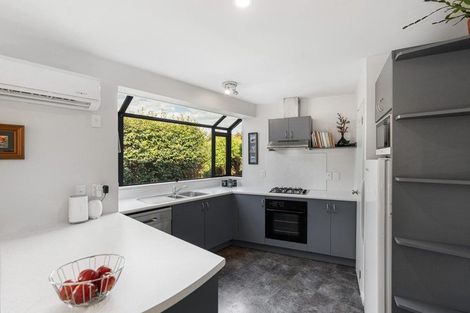 Photo of property in 54 Parade Court, Addington, Christchurch, 8024