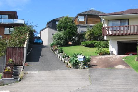 Photo of property in 1/909 Beach Road, Waiake, Auckland, 0630
