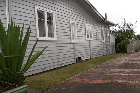 Photo of property in 329 Kihikihi Road, Te Awamutu, 3800