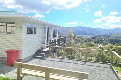 Photo of property in 7a Hobbit Lane, Pinehaven, Upper Hutt, 5371