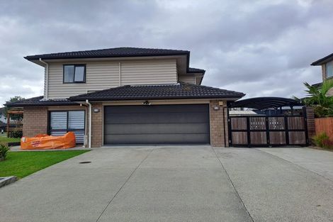 Photo of property in 2 Kirikiri Drive, Papakura, 2110