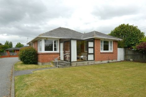 Photo of property in 1/28 Tintern Avenue, Avonhead, Christchurch, 8042