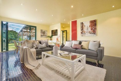 Photo of property in 5 Roseneath Place, Birkdale, Auckland, 0626