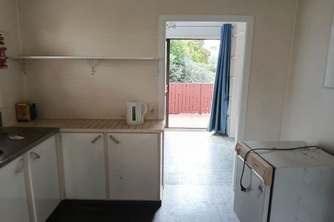 Photo of property in 8 Coletta Lane, Te Atatu South, Auckland, 0610