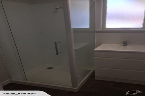 Photo of property in 51a Gloucester Road, Manurewa, Auckland, 2102