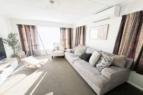 Photo of property in 34 James Street, Dannevirke, 4930