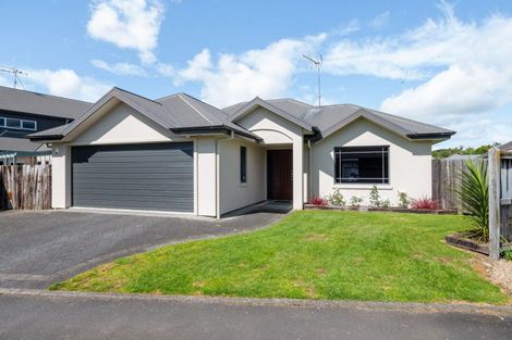 Photo of property in 7 Roderick Place, Rototuna, Hamilton, 3210